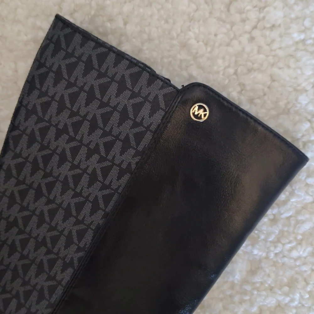 Michael Kors Black Knee-High Boots. Size 5 M - Picture 6 of 9